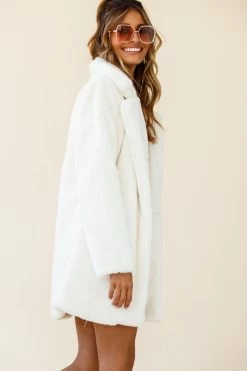 Tahoe Faux Fur Notch Lapel Coat Cream White 9 Tahoe Faux Fur Notch Lapel Coat Cream White -Fashion women's clothing 14136b01 cream white 191029sl1418