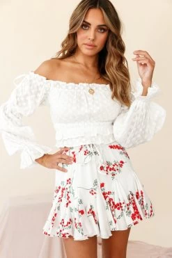 Robyn Flounce Mini Skirt Floral Print White 11 Robyn Flounce Mini Skirt Floral Print White -Fashion women's clothing 14254b24 s white 190805sl14740 ps bottom