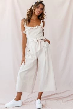 Kaia Ruffle Strap Wide-Leg Capri Jumpsuit Beige -Fashion women's clothing 190123 sl13962 26547d02 beige