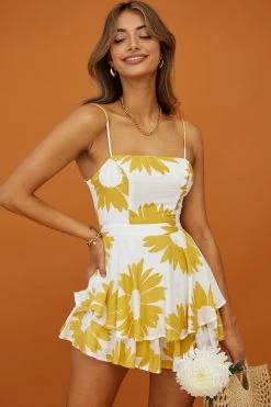 Alexandria Square Neckline Tie Back Romper Large Sunflower Print Yellow 9 Alexandria Square Neckline Tie Back Romper Large Sunflower Print Yellow -Fashion women's clothing 62371D04 YELLOW 4