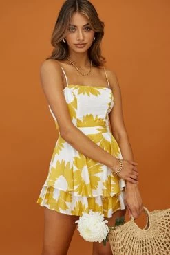 Alexandria Square Neckline Tie Back Romper Large Sunflower Print Yellow 10 Alexandria Square Neckline Tie Back Romper Large Sunflower Print Yellow -Fashion women's clothing 62371D04 YELLOW 5
