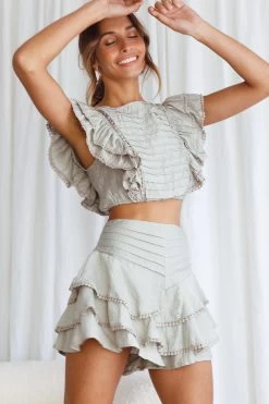 Wild And Free Pintuck Pleat And Layered Ruffle Shorts Pistachio -Fashion women's clothing 63362D S PISTACHIO 6