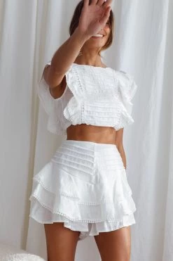 Wild And Free Pintuck Pleat And Layered Ruffle Shorts White 12 Wild And Free Pintuck Pleat And Layered Ruffle Shorts White -Fashion women's clothing 63362D S WHITE 6