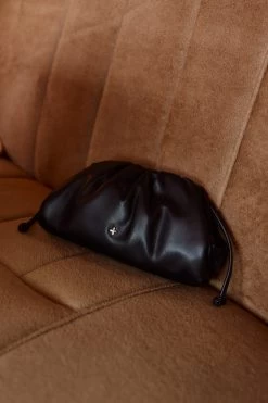 Peta And Jain Byron Gathered Handbag Black 6 Peta And Jain Byron Gathered Handbag Black -Fashion women's clothing BG00018 20BLACK 2