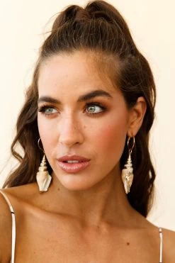 Maui Gold Accent Shell Earrings -Fashion women's clothing ER00002 SHELL 2