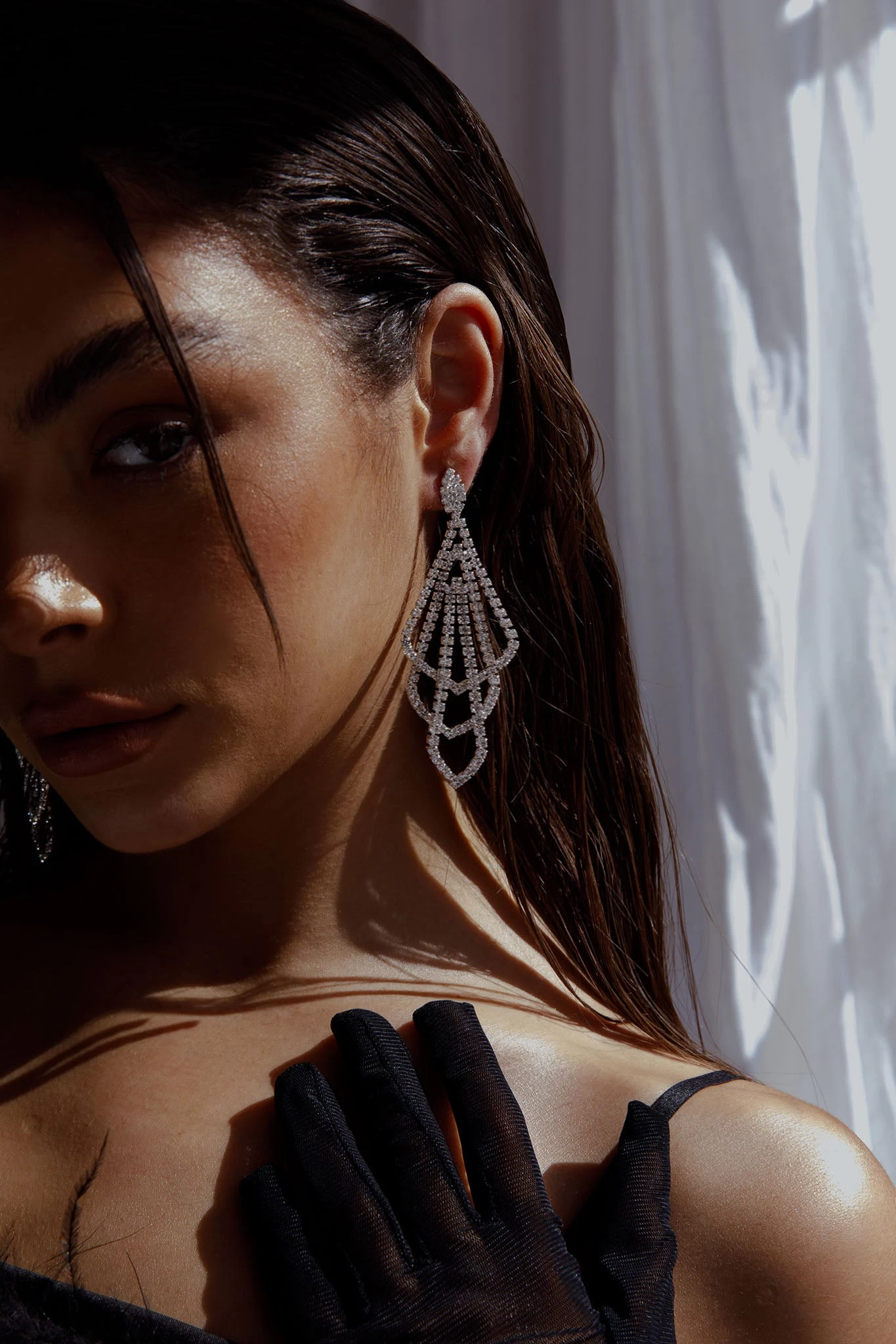 Evangelina Chandelier Earrings Silver 4 Evangelina Chandelier Earrings Silver - Image 4