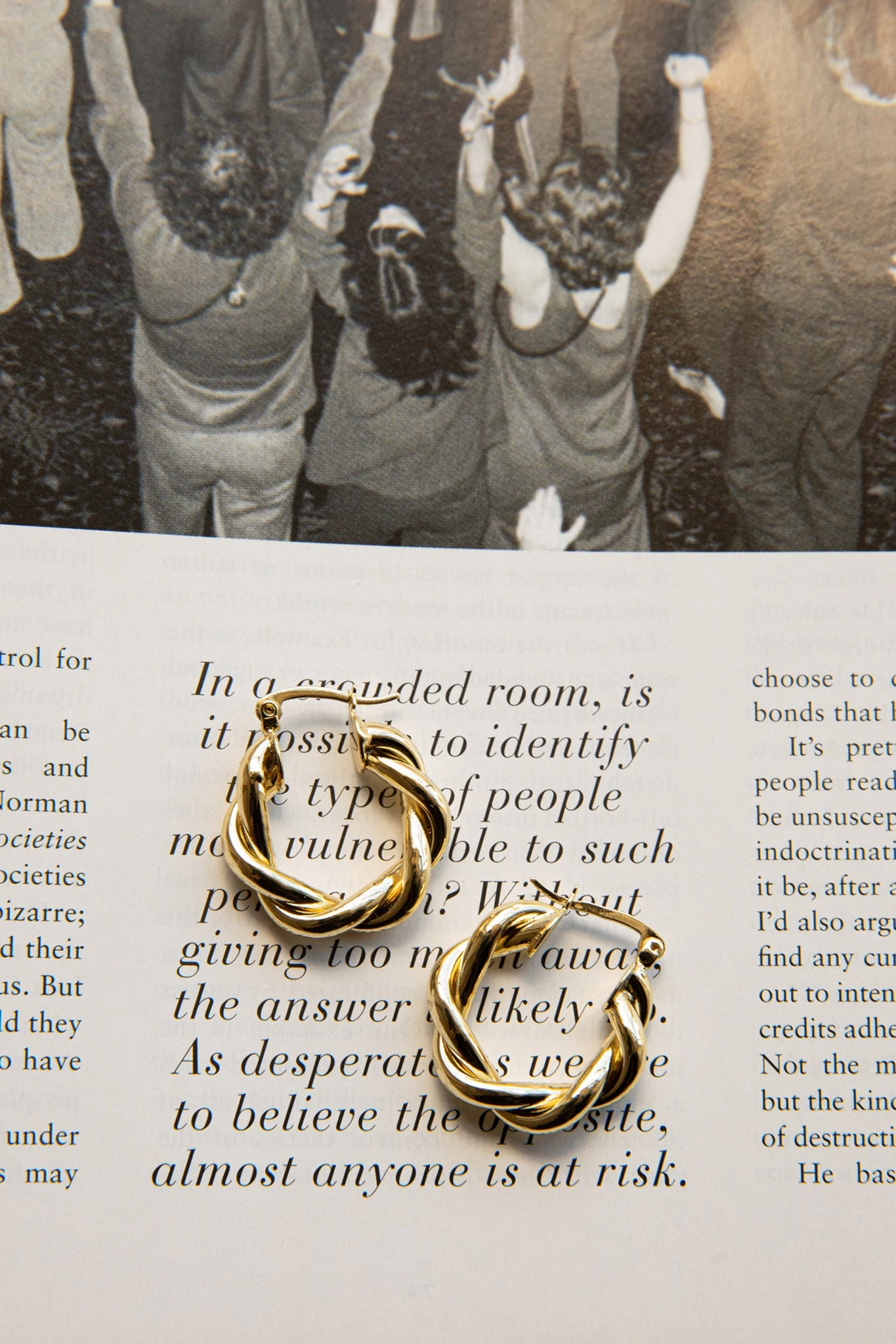 Fate Rope Hoop Earrings Gold 3 Fate Rope Hoop Earrings Gold - Image 3