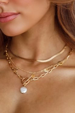 Aria Circle Pearl Pendant Necklace Set Gold 5 Aria Circle Pearl Pendant Necklace Set Gold -Fashion women's clothing NK00007 20GOLD 2