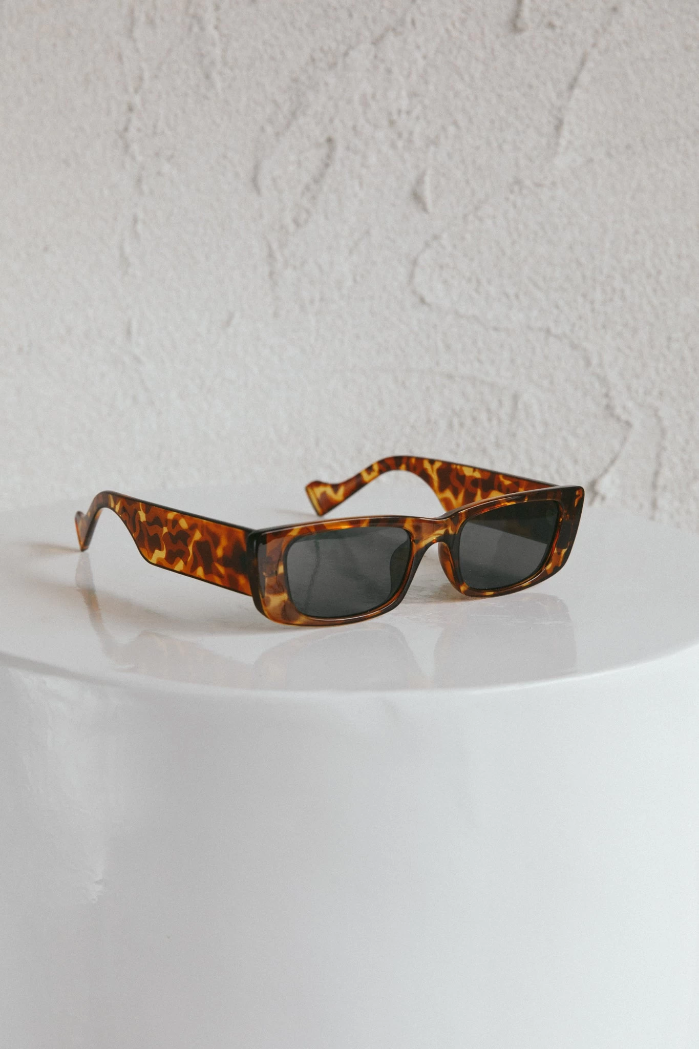 Monica Classic 90's Square Frame Sunglasses Tort 1 Monica Classic 90's Square Frame Sunglasses Tort