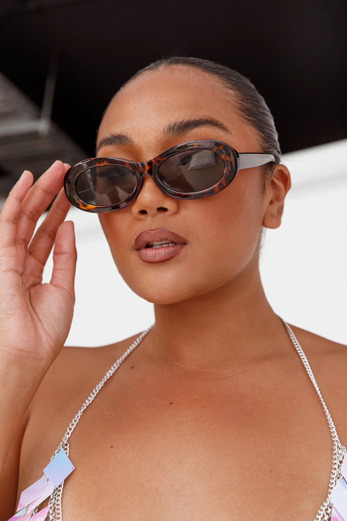 Riptide Oval Sunglasses Tort 5 Riptide Oval Sunglasses Tort - Image 5