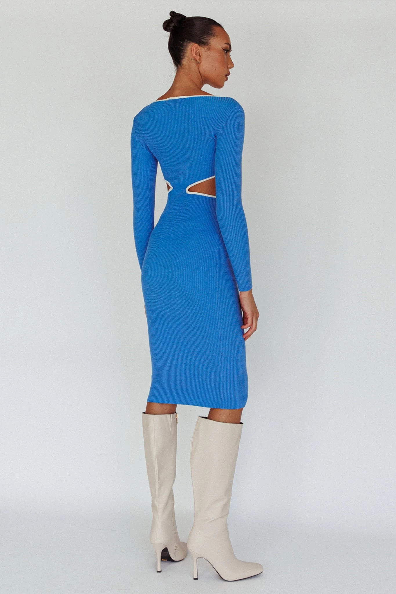 Jovie Keyhole Knit Midi Dress Blue 2 Jovie Keyhole Knit Midi Dress Blue - Image 2