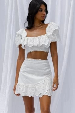 New Moon Ruffle Trim Puff Sleeve Eyelet Crop Top White -Fashion women's clothing SR0155J T 20WHITE 7