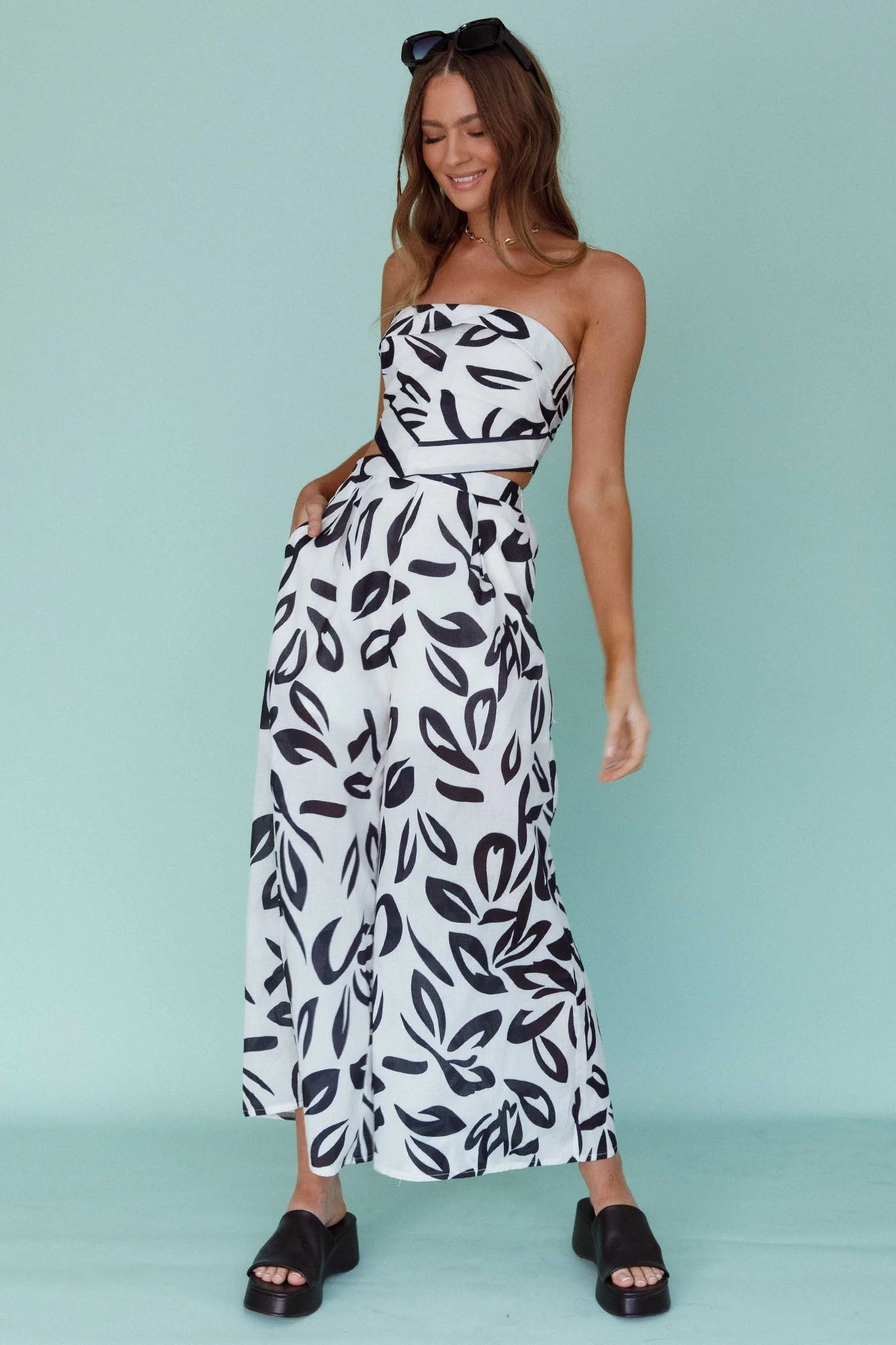 Randi Wide Leg Pants Leaf Print Black 6 Randi Wide Leg Pants Leaf Print Black - Image 6