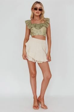 Dreamy On Or Off-Shoulder Frill Crop Top Beige/Olive 8 Dreamy On Or Off-Shoulder Frill Crop Top Beige/Olive -Fashion women's clothing ST1570D03 20BEIGE OLIVE 2