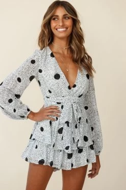 Maddox Fit & Flare Long Sleeve Romper Large Spot Print White -Fashion women's clothing t0374d28 white 190903sl0191